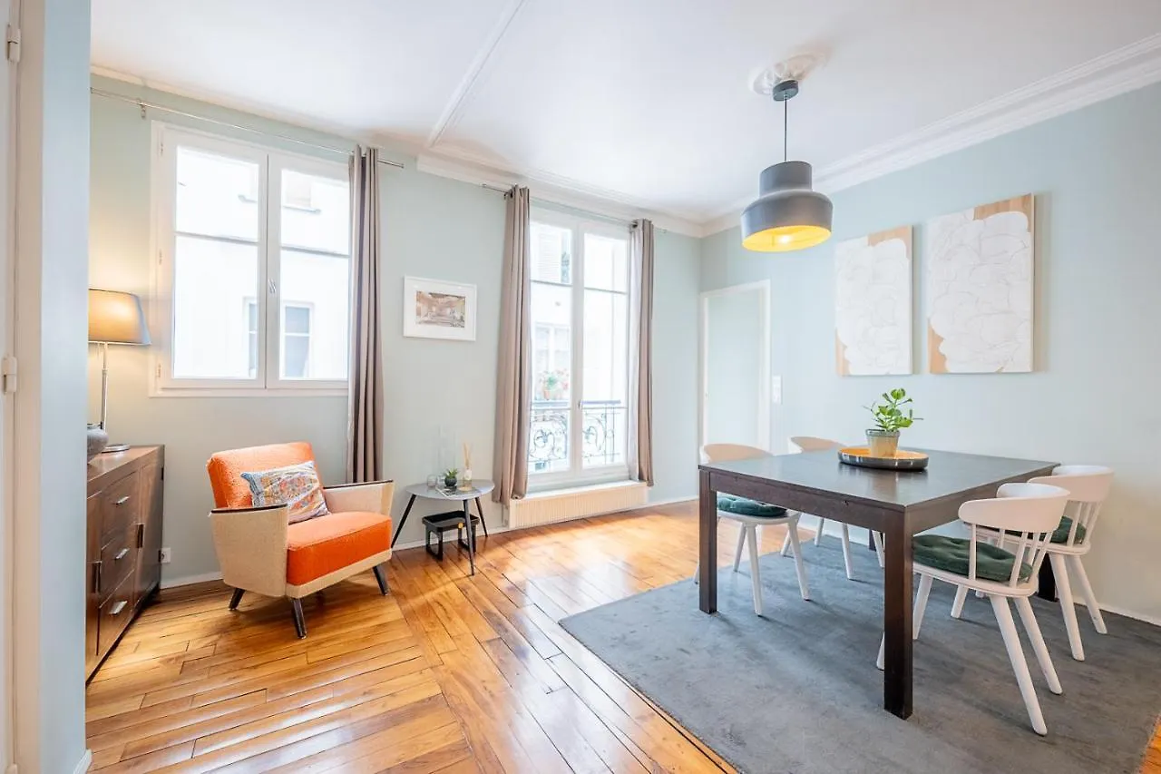 Bastille Trousseau Apartment contacts