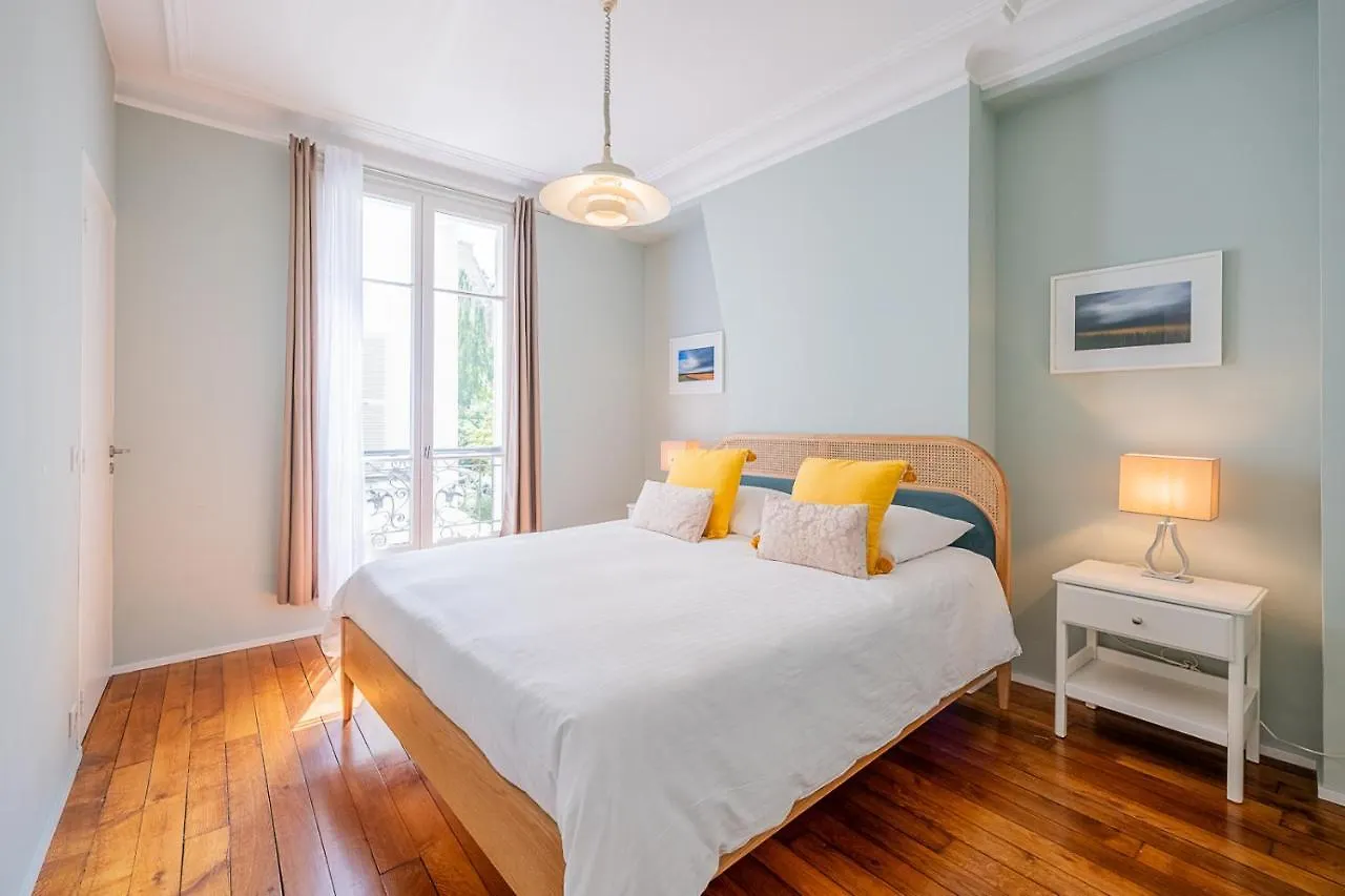 Bastille Trousseau Apartment Paris