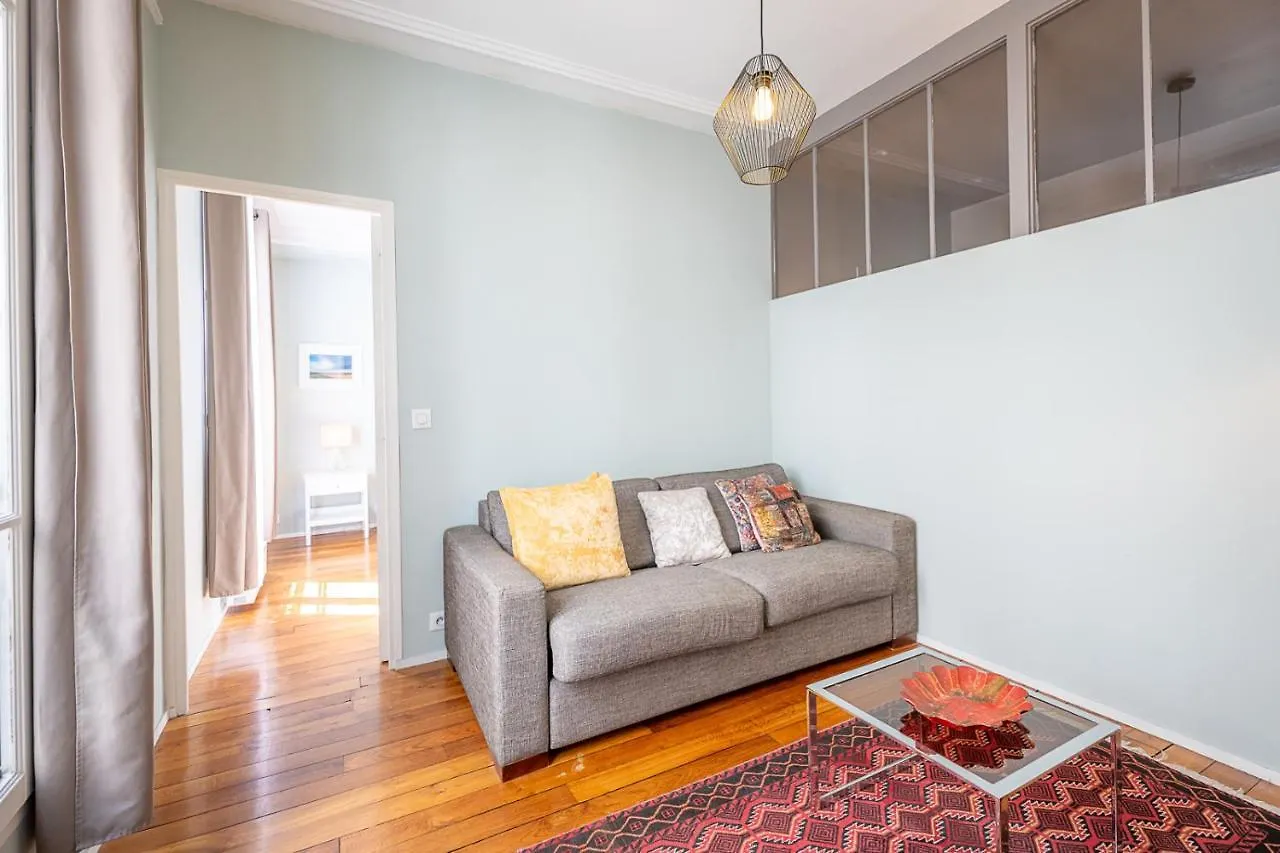 Bastille Trousseau Apartment Paris