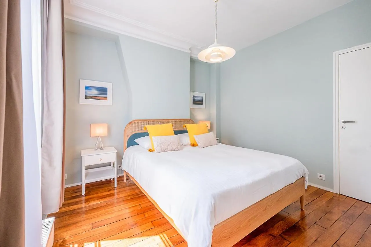 Bastille Trousseau Apartment Paris